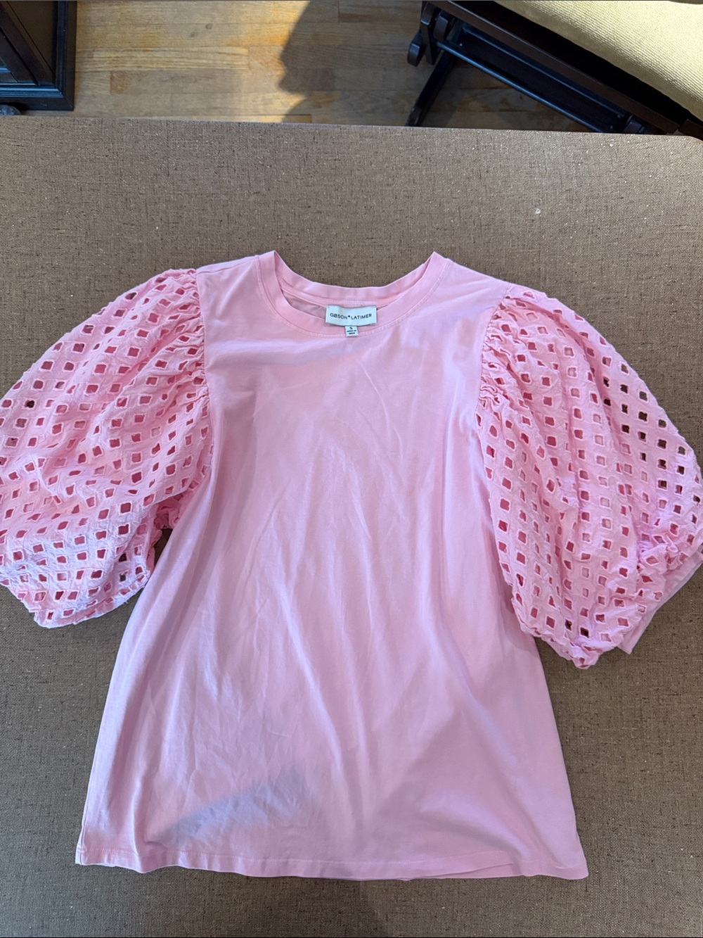 Gibson Latimer Baby Pink Puff-Sleeve Eyelet Tee